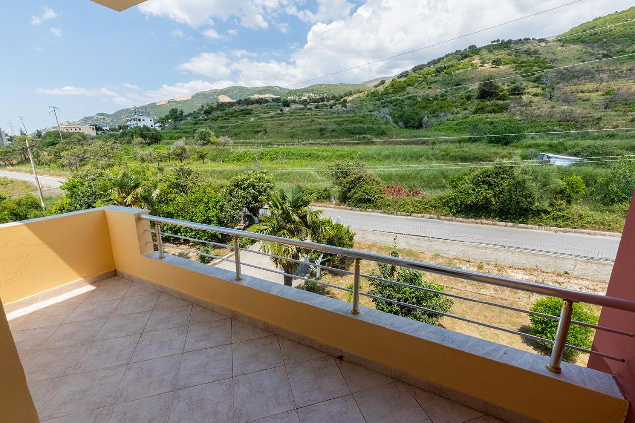 Hotel Dini Radhimë Εξωτερικό φωτογραφία