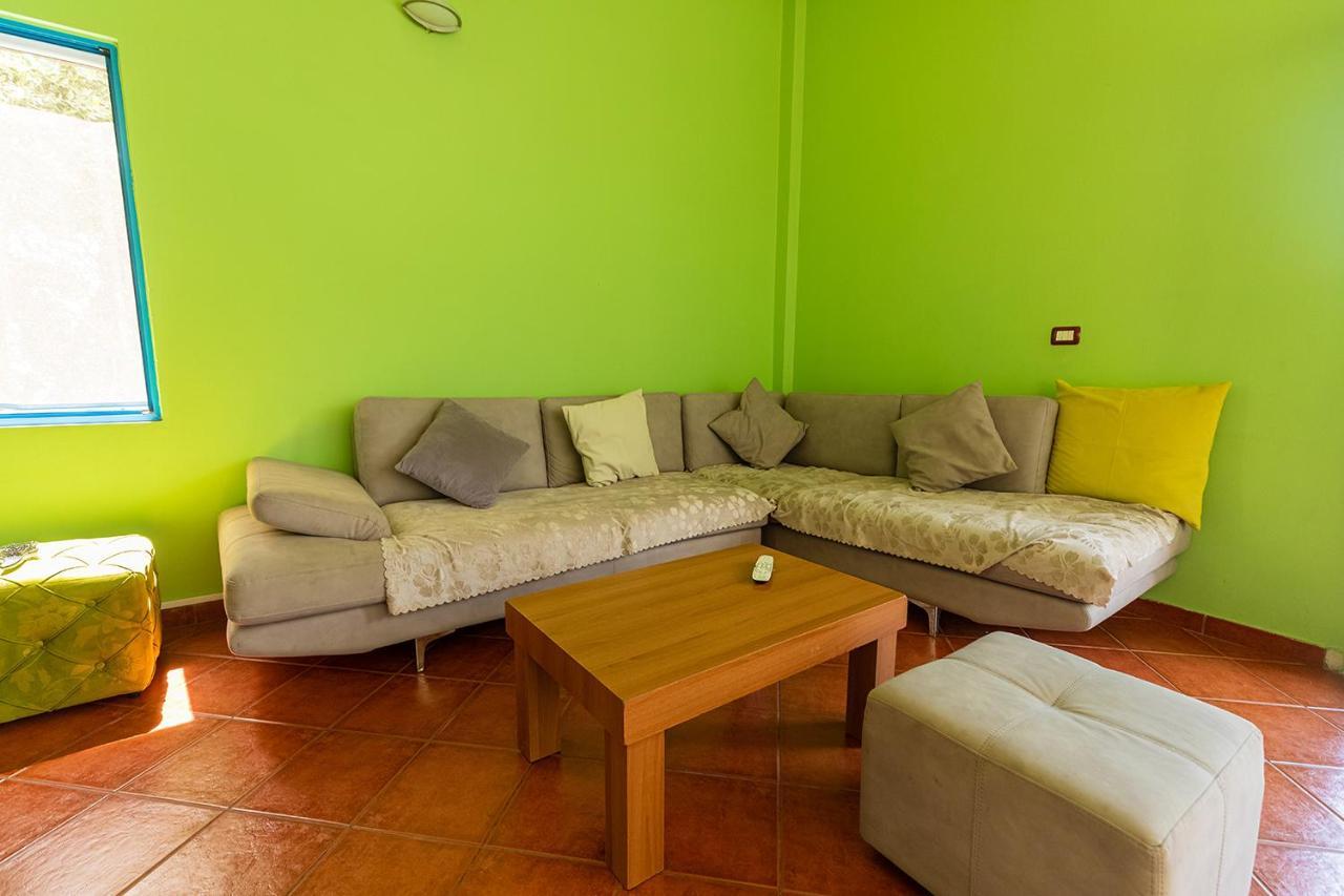 Hotel Dini Radhimë Εξωτερικό φωτογραφία