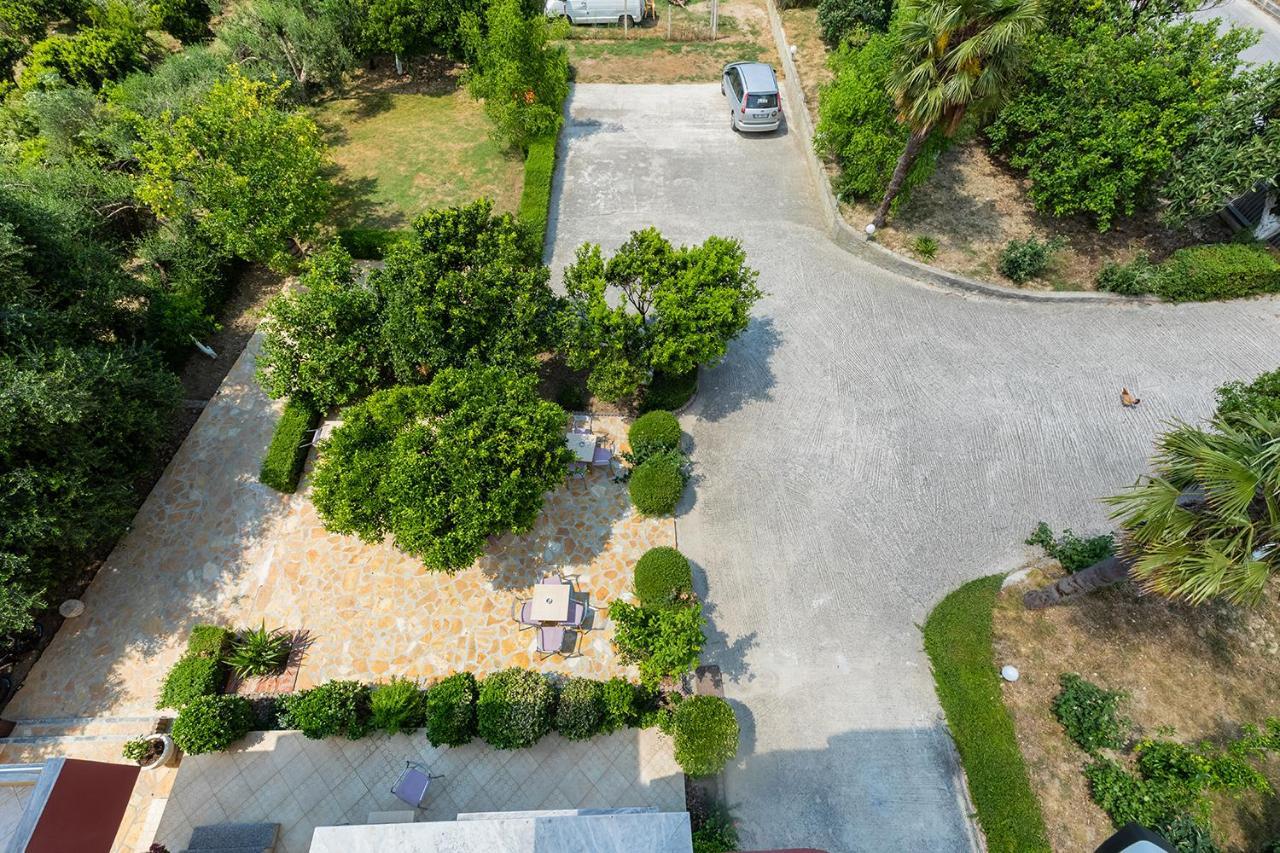 Hotel Dini Radhimë Εξωτερικό φωτογραφία
