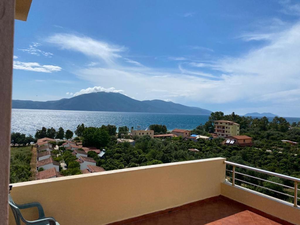 Hotel Dini Radhimë Εξωτερικό φωτογραφία