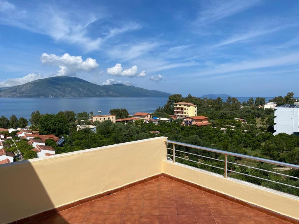 Hotel Dini Radhimë Εξωτερικό φωτογραφία