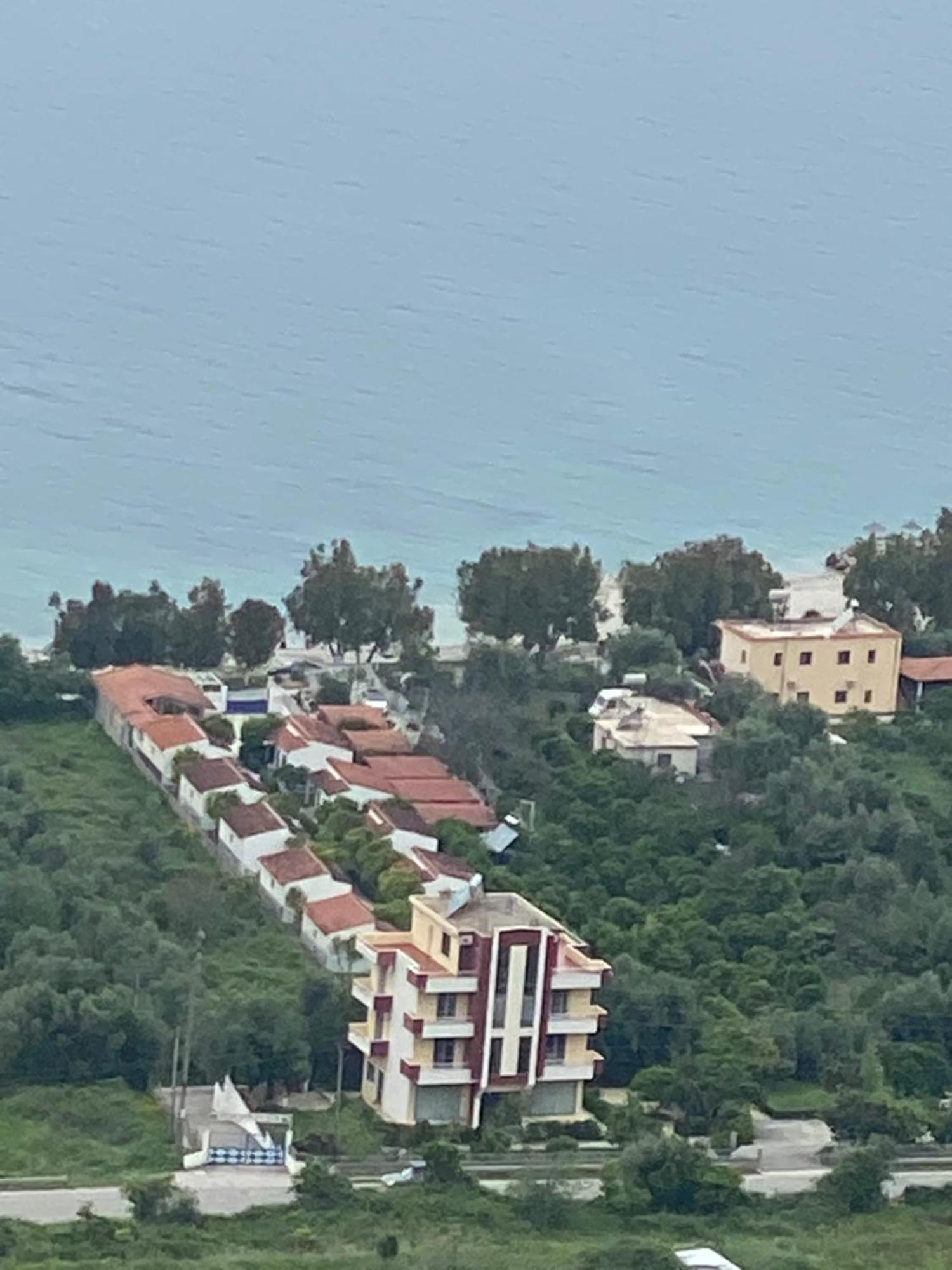 Hotel Dini Radhimë Εξωτερικό φωτογραφία